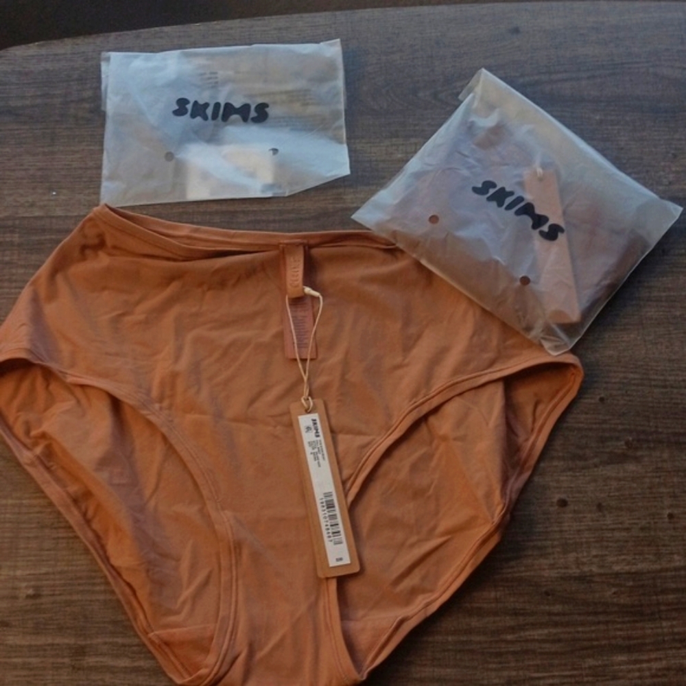SKIMS Women's Tan High-Waist Panties THE COLOR IS SIENNA .